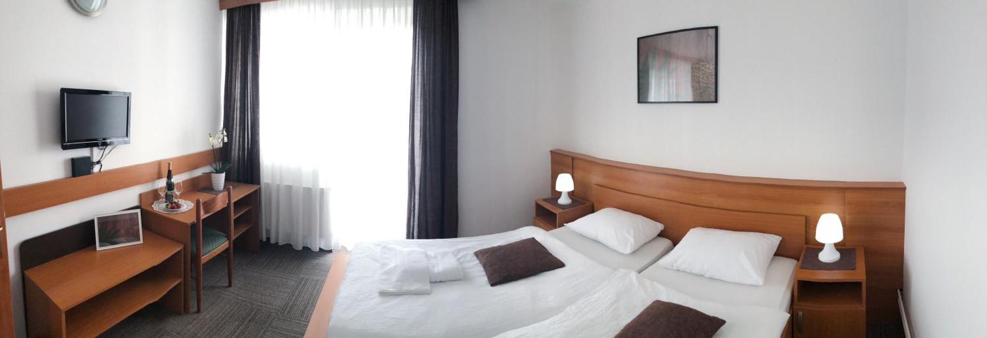 Restavracija In Prenocisca Carda Hotell Martjanci Exteriör bild